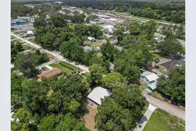 706 N Old Wire Road, Wildwood, FL 34785 - Photo 26