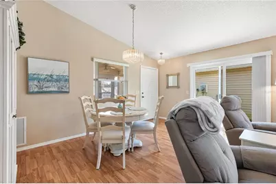9319 SE 172nd Wayside Place, The Villages, FL 32162 - Photo 8