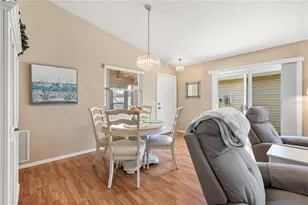 9319 SE 172nd Wayside Pl, The Villages, FL 32162 - Photo 8