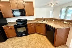 2616 Walden Woods Dr, Plant City, FL 33566 - Photo 6