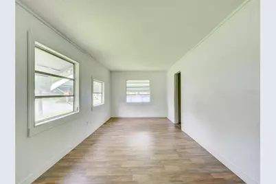 813 NW 5th Street, Webster, FL 33597 - Photo 6