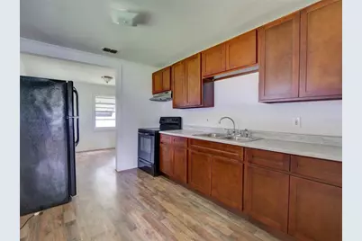 813 NW 5th Street, Webster, FL 33597 - Photo 8