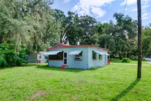 813 NW 5th St, Webster, FL 33597 - Photo 14