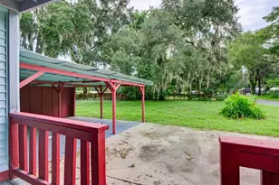 813 NW 5th St, Webster, FL 33597 - Photo 22