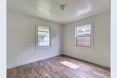 813 NW 5th Street, Webster, FL 33597 - Photo 14
