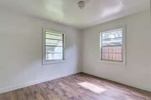 813 NW 5th St, Webster, FL 33597 - Photo 14