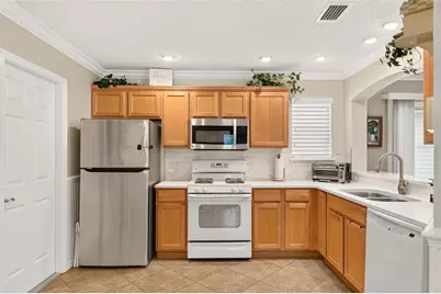 449 Layton Terrace, The Villages, FL 32162 - Photo 8