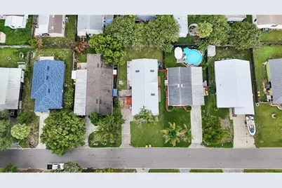 16 Cayman Circle, Umatilla, FL 32784 - Photo 32