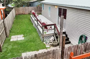 16 Cayman Cir, Umatilla, FL 32784 - Photo 24