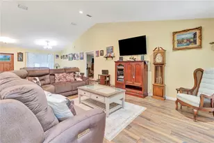 7427 Redwing Rd, Groveland, FL 34736 - Photo 8