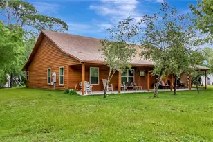 7427 Redwing Rd, Groveland, FL 34736 - Photo 2