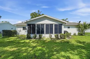 17989 SE 106th Ct, Summerfield, FL 34491 - Photo 4
