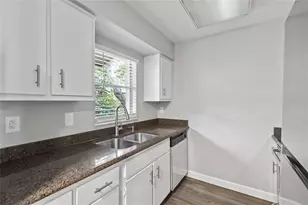 308 Dorchester Square, Lake Mary, FL 32746 - Photo 2