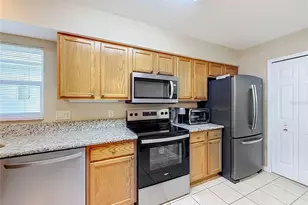 25146 Cranes Roost Cir, Leesburg, FL 34748 - Photo 10