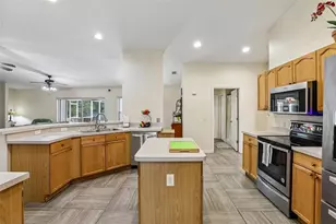 30733 Buttercup Ln, Mount Dora, FL 32757 - Photo 12