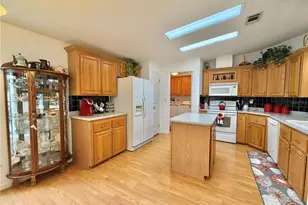 151 Sago Palm Dr, Leesburg, FL 34748 - Photo 4