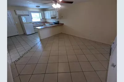 824 N Saint Clair Abrams Avenue, Tavares, FL 32778 - Photo 2
