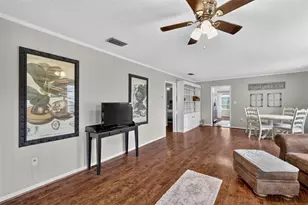 605 Stanley Ave, Wildwood, FL 34785 - Photo 4