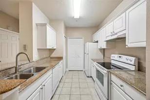 405 Southern Pecan Cir, Winter Garden, FL 34787 - Photo 10