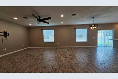 1921 Bell Creek Loop, Fruitland Park, FL 34731 - Photo 10