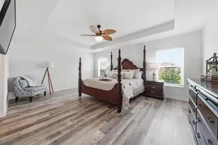 2006 Oppenheimer Ct, The Villages, FL 34762 - Photo 6