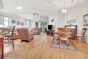 21707 Queen Mary Ct, Leesburg, FL 34748 - Photo 8