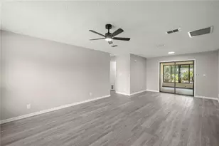 12185 SE 61st Ct, Belleview, FL 34420 - Photo 4