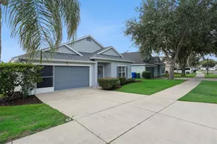 1324 Kellogg Dr, Tavares, FL 32778 - Photo 2