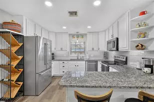 2115 Suzanne Dr, Mount Dora, FL 32757 - Photo 12