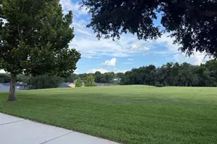 12734 Colonnade Cir, Clermont, FL 34711 - Photo 4