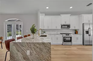 5619 Prince Andrew Ct, Leesburg, FL 34748 - Photo 2