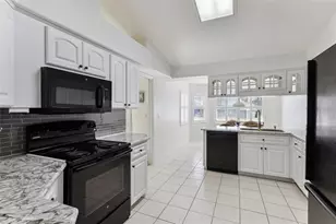 5811 Princess Caroline Pl, Leesburg, FL 34748 - Photo 18