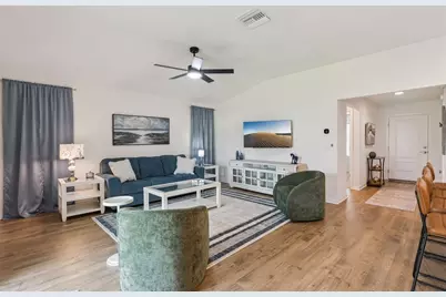 7608 Daniel Hearns Way, The Villages, FL 34762 - Photo 2