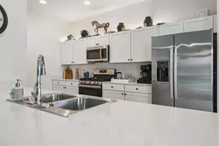 7608 Daniel Hearns Wy, The Villages, FL 34762 - Photo 6