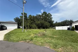 147 Zinnia Ln W, Poinciana, FL 34759 - Photo 1
