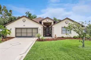 21815 Tartan St, Leesburg, FL 34748 - Photo 2