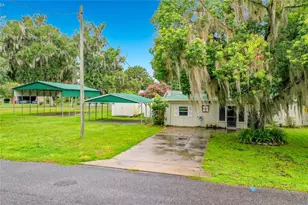 1218 Cr 450, Lake Panasoffkee, FL 33538 - Photo 2