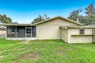1218 Cr 450, Lake Panasoffkee, FL 33538 - Photo 28