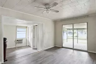 13602 Palm Dr, Astatula, FL 34705 - Photo 14