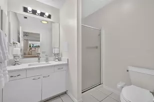 954 Avalon Ave, Lady Lake, FL 32159 - Photo 18