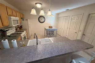 2318 Oak Bend Pl, The Villages, FL 32162 - Photo 10