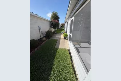 2318 Oak Bend Place, The Villages, FL 32162 - Photo 4