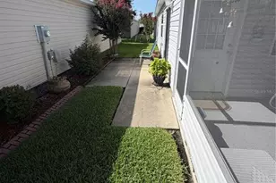 2318 Oak Bend Pl, The Villages, FL 32162 - Photo 4
