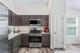 4438 Cameo Cir, The Villages, FL 32163 - Photo 14