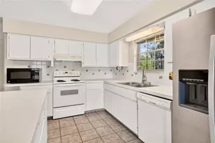 3635 Sailfish Ave, Fruitland Park, FL 34731 - Photo 18