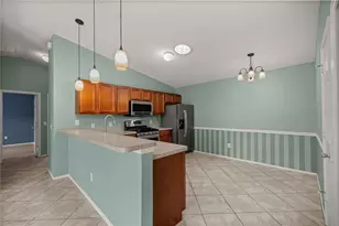 272 Emmalee Pl, The Villages, FL 32162 - Photo 10