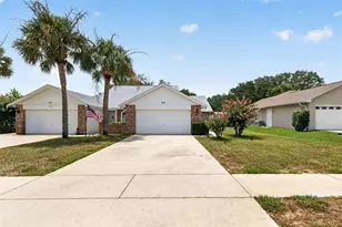 626 Woodview Dr, Tavares, FL 32778 - Photo 8