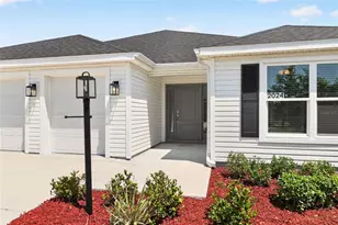 2024 McMurtrie Loop, The Villages, FL 34762 - Photo 2