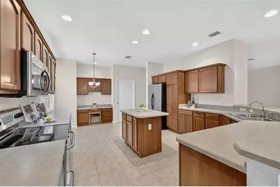 2693 Iris Way, The Villages, FL 32162 - Photo 8