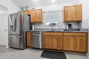 843 Clifford Ct, The Villages, FL 32163 - Photo 4